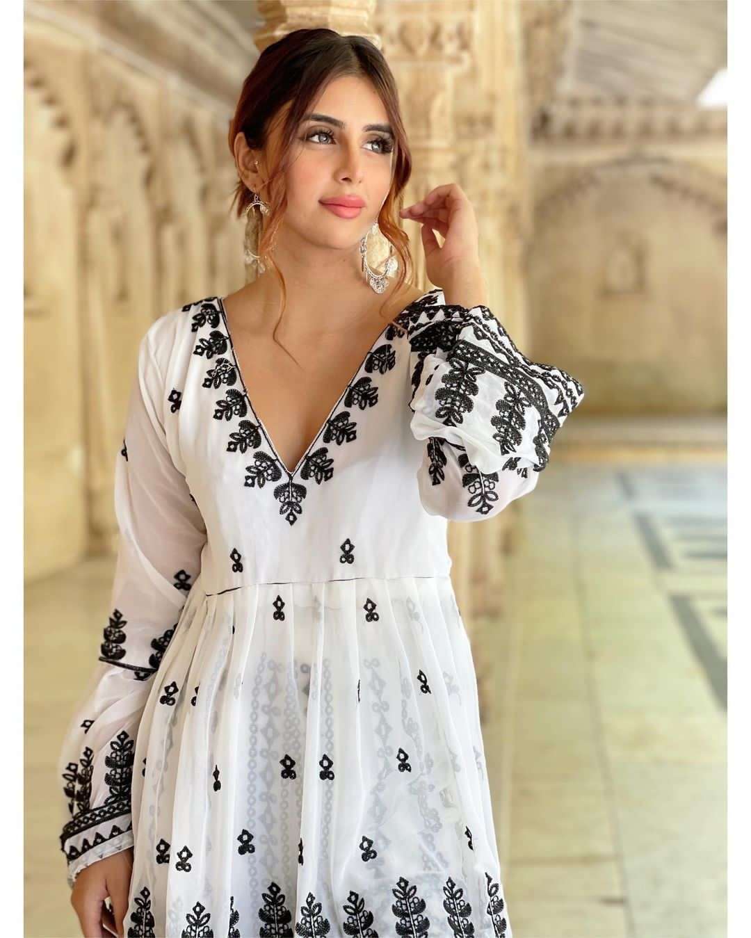 preseting new kurtie sharara n duppta set white embroidery work kurtie with embroidery sharara set with duppta readymade white suit collection