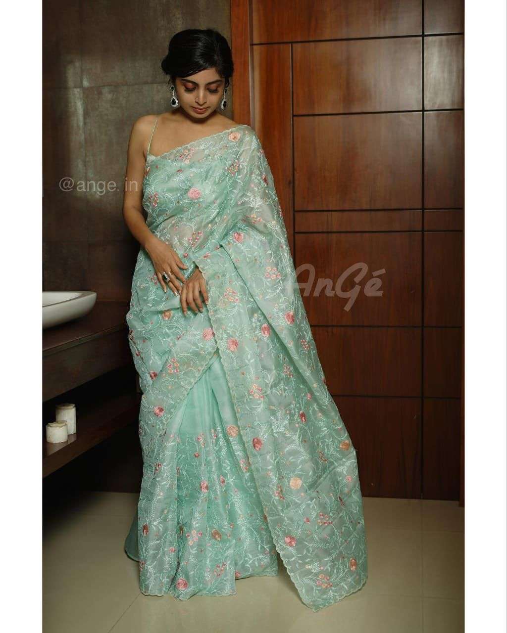 latest designer saree collection organza silk organza saree collection designer full embroidery indian heavy saree in cheap price