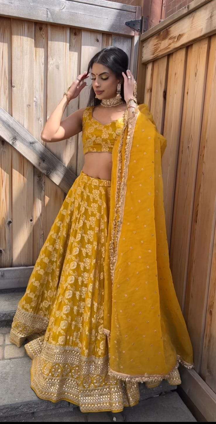 beautifull lehenga collection code hc 739 yellow colour designer partywear lehenga collection in best qaulity and cheapest price 