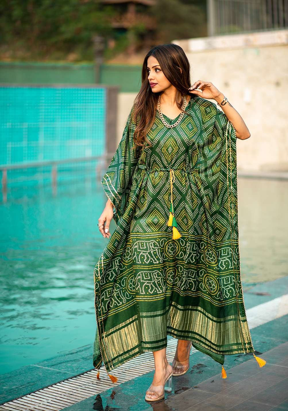 kaftan collection this multi colour kaftan is perfect your style its your time to add this beauty to your wardrobe and rock the shaadi season gaji silk kaftan kaftan fabric pure gaji silk