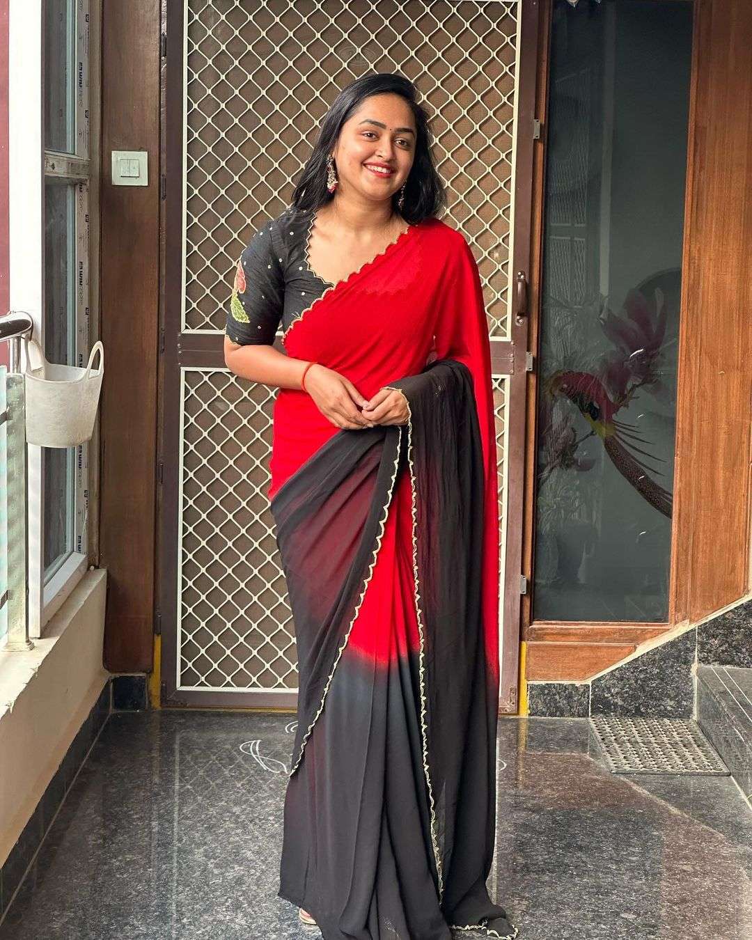 saree style never end handcrafted rich padding blouse rich shaded so elegant combination red with black handwork designer partywear saree 2