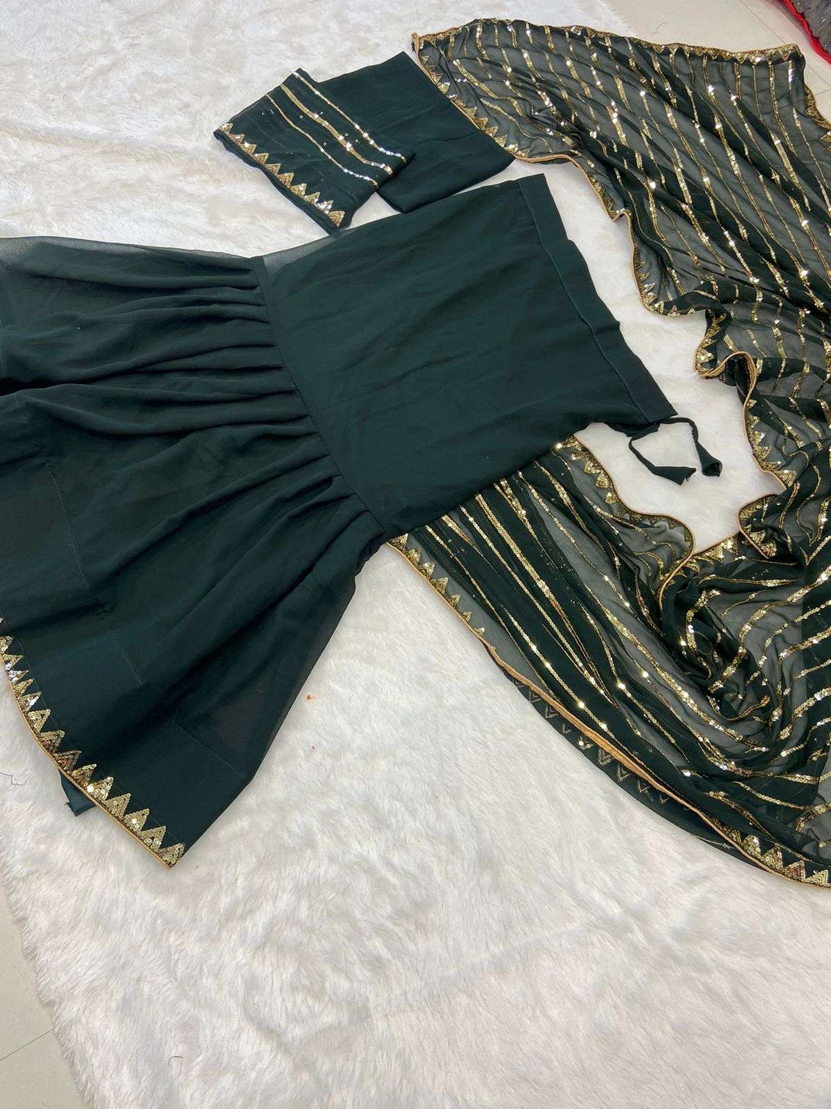 Buy ELLOXI Women's Stylish Black Ready To Wear Wedding Lehenga Saree With  Choli (LEMBOGEE LG-604 BLACK) at Amazon.in
