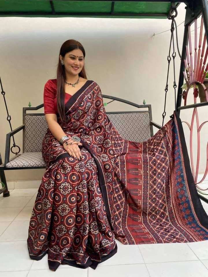 Can I wear a satin saree and how? - Quora