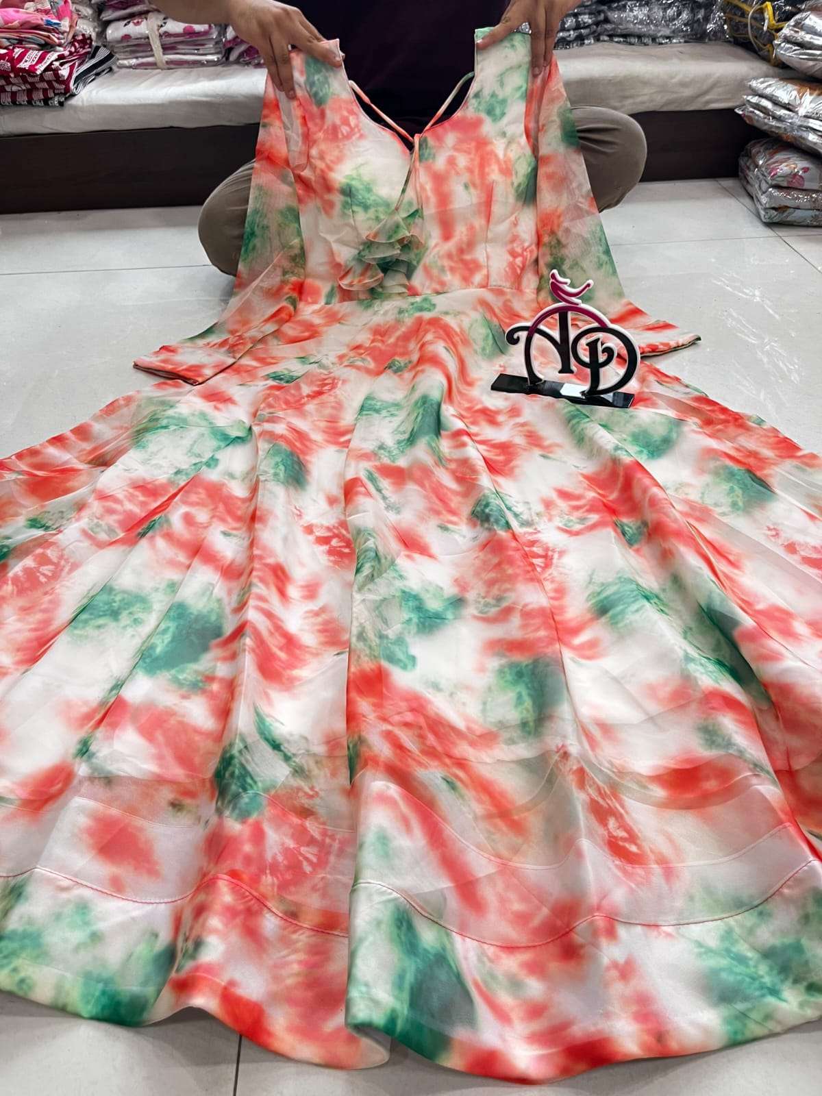 Printed Girls Designer Synthetic Frock at Rs 675 in Kolkata | ID:  22187603030